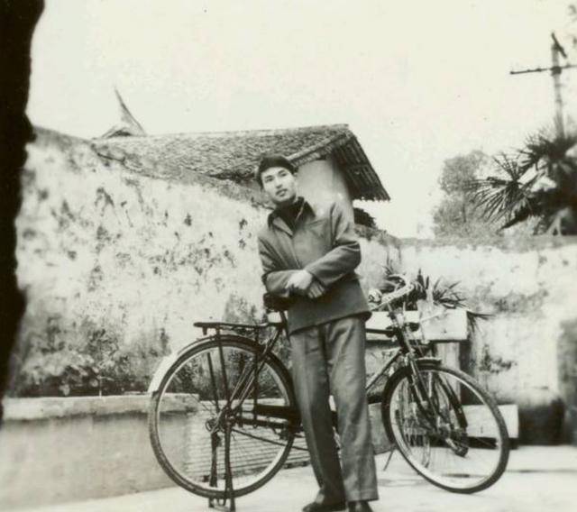 自行车图片大全多少钱一台 310b44ffccd547a2b46ca8f3d3502d55.jpeg