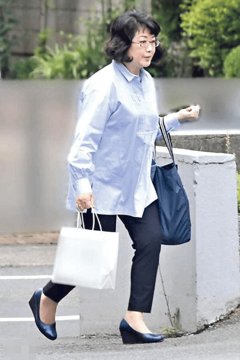 山口百惠体型肥胖是没年轻时漂亮但一脸福相晚年生活很幸福