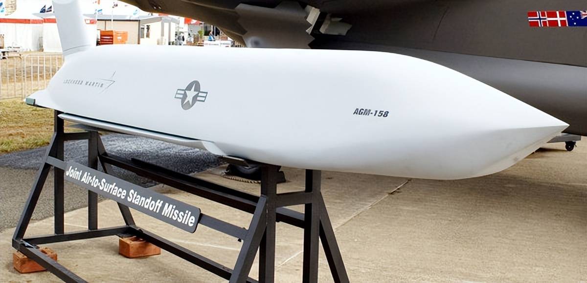 原创美国装备志agm158联合防区外空地导弹