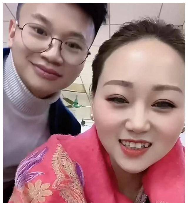 无腿丈夫另寻新欢,断臂妻子带女儿再恋帅小伙_阿娇_小波_生活