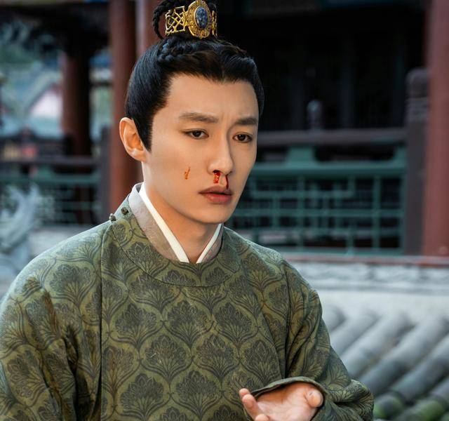 代旭率领众家丁专门为梦华录制作笑料逗乐所有人