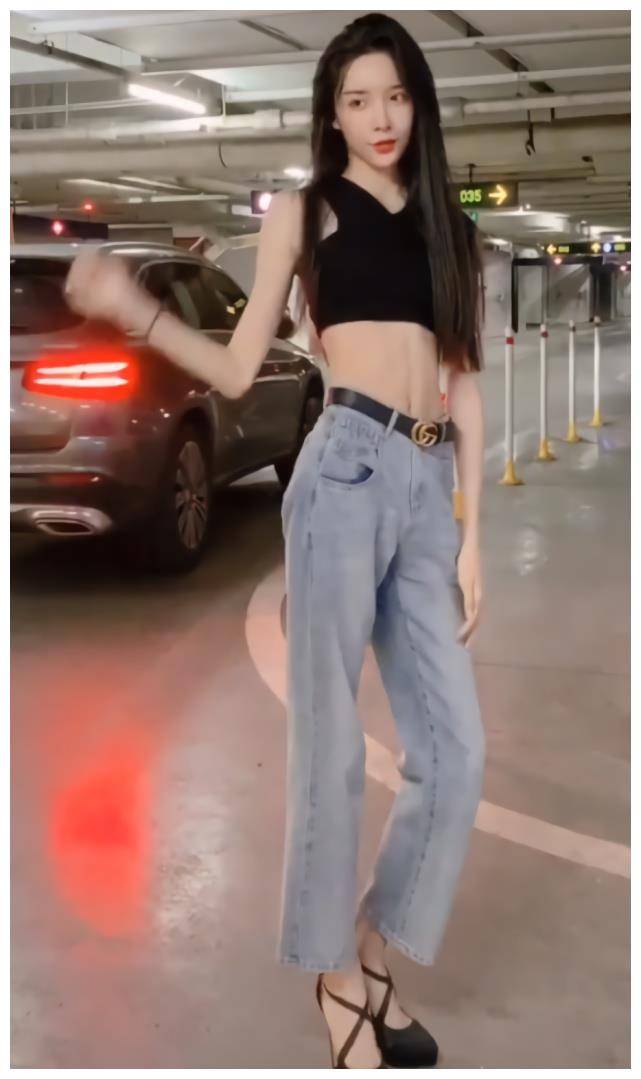 艾比有多精致秀漫画腰还顶得住当他穿上高跟鞋后心动了