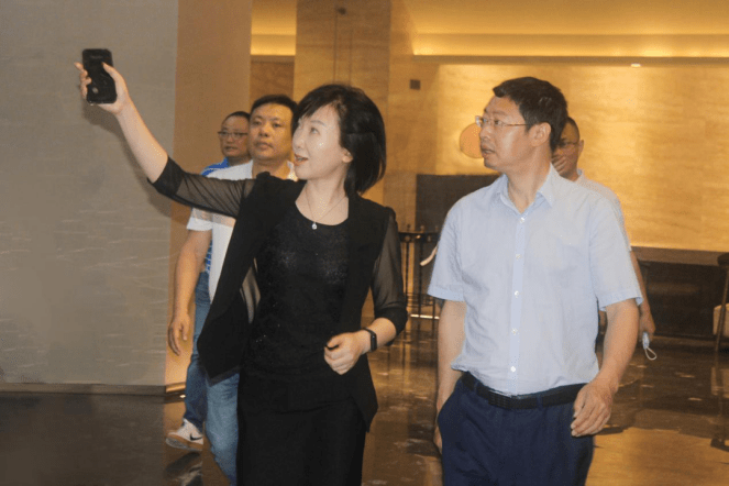 东湖区委常委,统战部部长况灯明走访格林缦旅大酒店_工作_王晓莲_企业