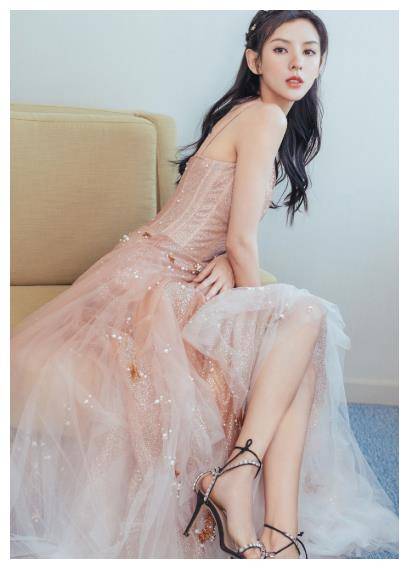 分手后张予曦变大胆,剪短发穿"叛逆装",美到无话可说_张曦_时尚_衣服