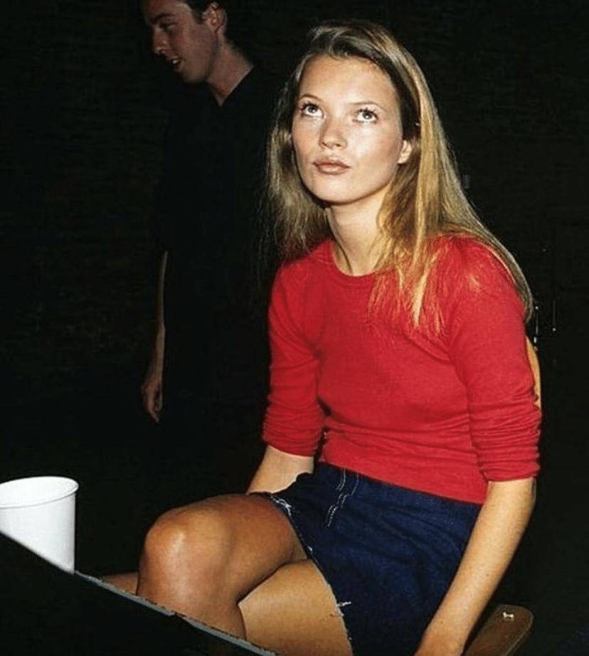 原创90年代的凯特摩丝美得真实不造作有个性的女孩才能成为时尚icon