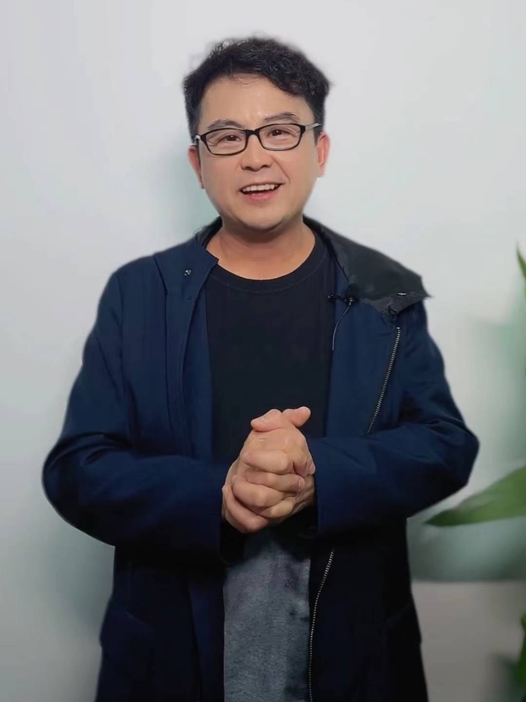 原创张曼玉年轻时不会拍戏被骂骂人者身份曝光黄一山透露更多细节