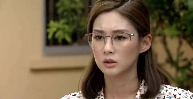 黄浩然的肌肉岑丽香的颜,《果栏中的江湖大嫂》你看了没?