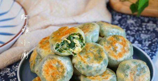 原创懒人水煎包不和面不擀皮平底锅里一煎比肉包子还好吃