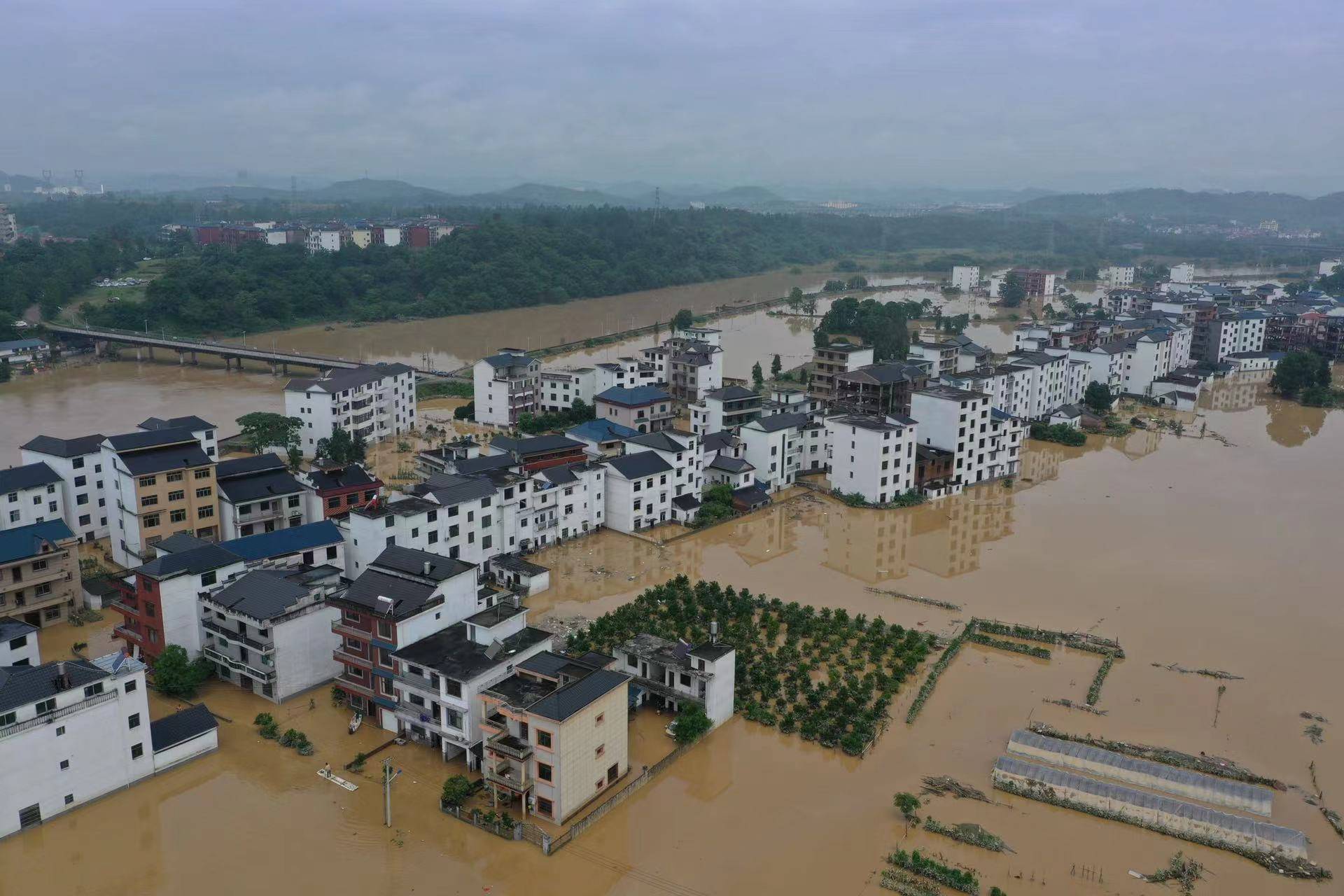 江西上饶遭受暴雨袭击各地灾情严重