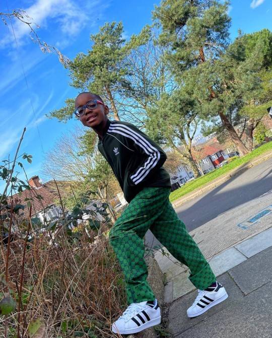 非语言男生获得了 primark 模特的工作_詹姆斯·马贝兰_迪奥_mercury