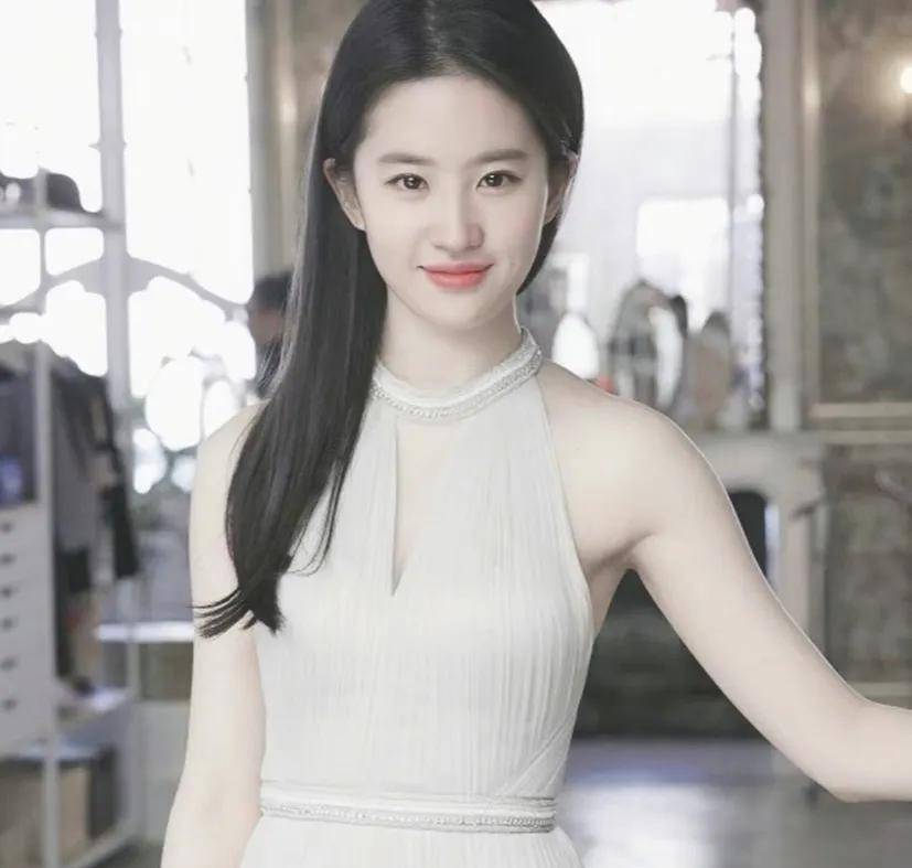 原创都说刘亦菲入学有问题真是这样吗带你看看真实的神仙姐姐