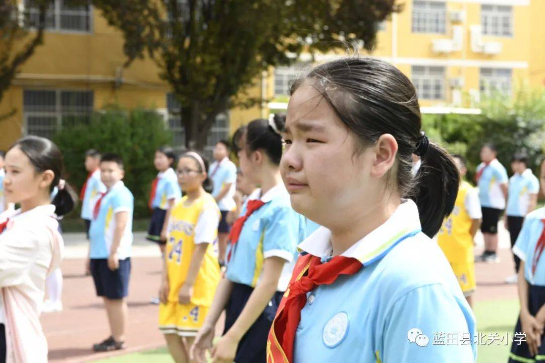 蓝田县北关小学2022届六年级毕业典礼感恩母校启航未来