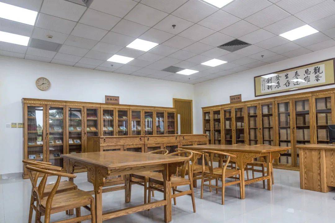 国内15所最奢华的图书馆为它也要拼一年