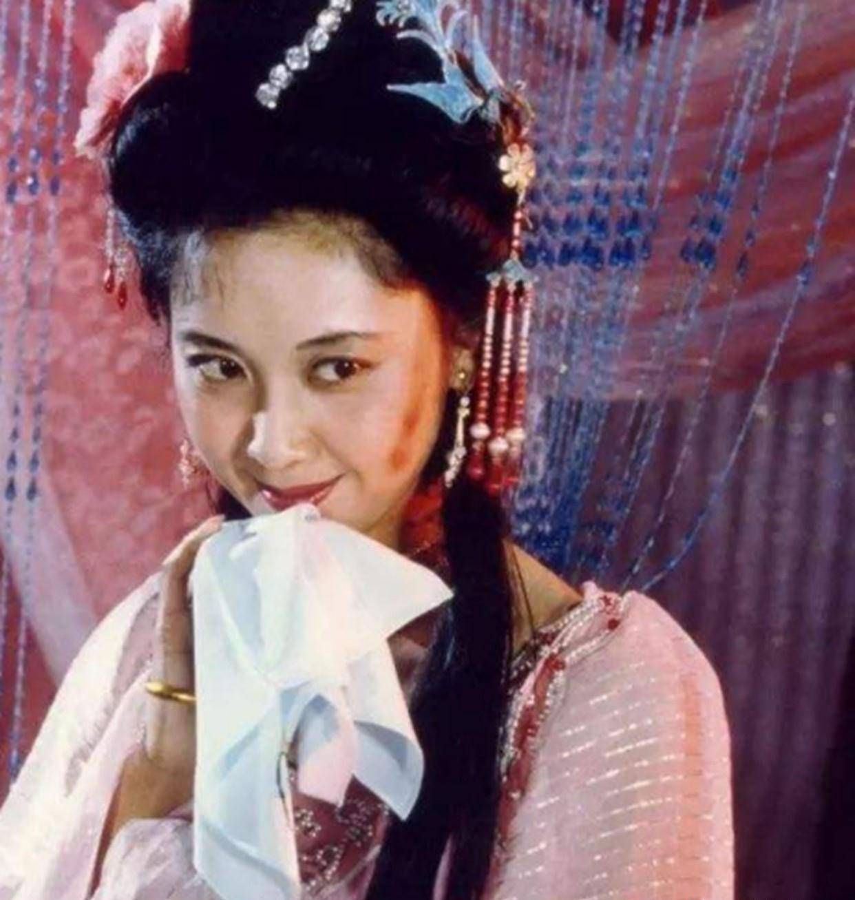 68岁"女儿国国王"朱琳:美人终将迟暮,但她依旧是最美的模样_西游记_美