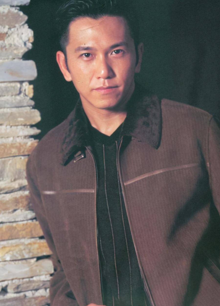 原创与郭羡妮恋爱无果三婚小20岁赵庭55岁的温兆伦现状如何