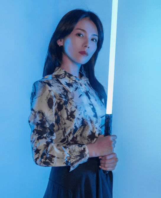 电视剧《做自己的光》讲述了什么故事 做自己的光人物角色介绍_何欢_赵媛媛_事业