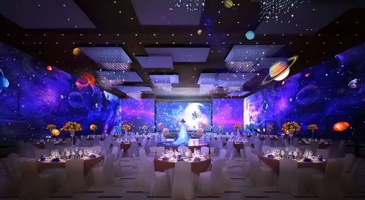 凡卓科技打造差异化的全息宴会厅_投影_城堡_成像