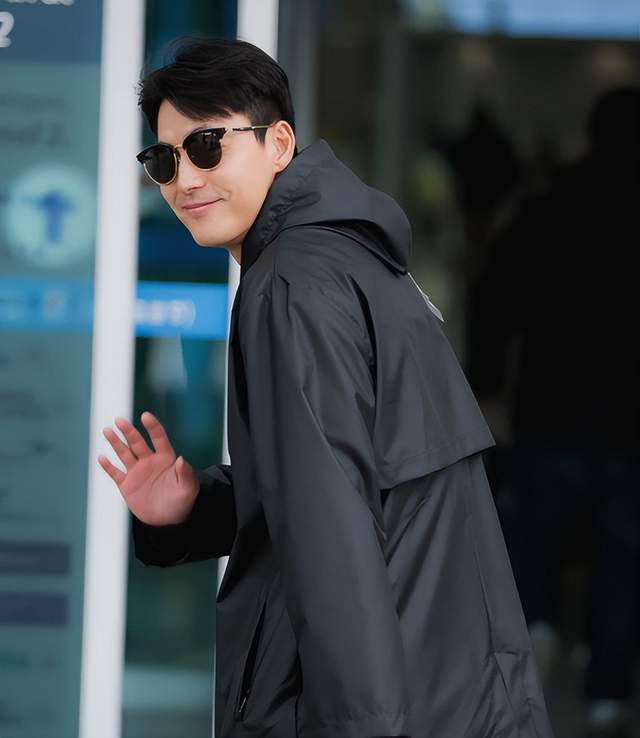 孙锡久人气爆棚,苏志燮6块腹肌,玄彬老了也魅力不减_大叔_演技_观众