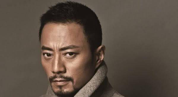 原创胡子一刮人设崩塌影帝张涵予私会车晓被曝光后无任何回应