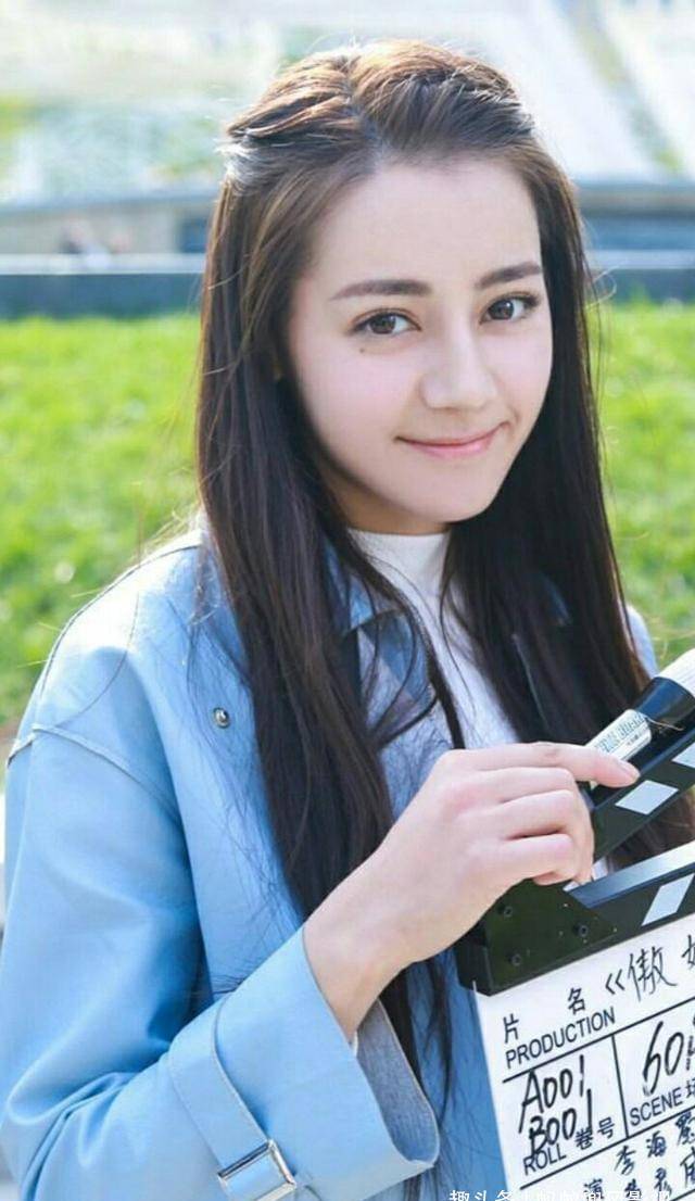 新疆女明星最美图片