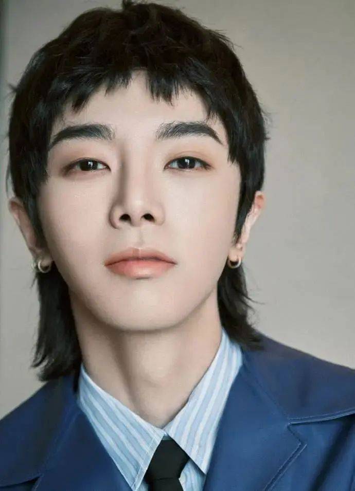 原创张碧晨和华晨宇的博弈网友集体发声抵制私生饭