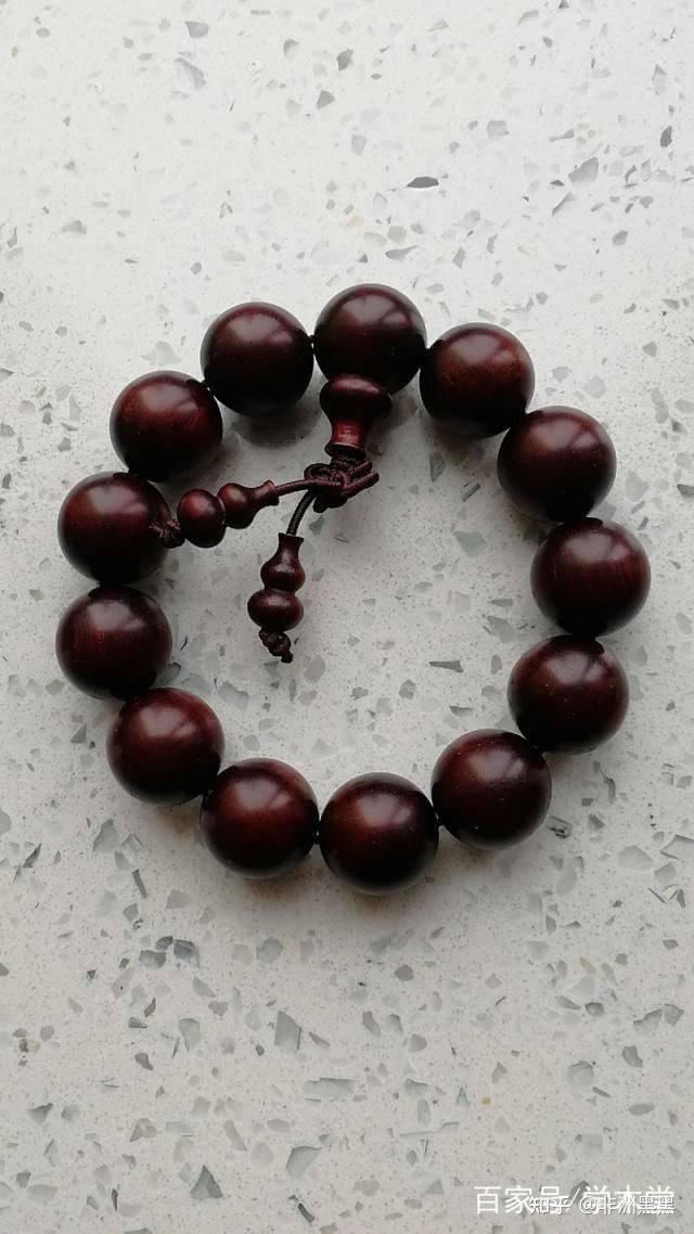 小叶紫檀手串玩家包浆图欣赏_盘玩_学木堂_others