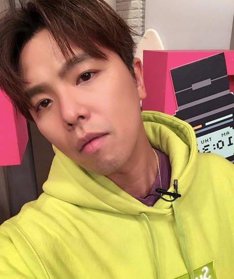 已逝去的明星,李连杰师兄儿子只分三万,杨丞琳前男友后悔没结婚_事情