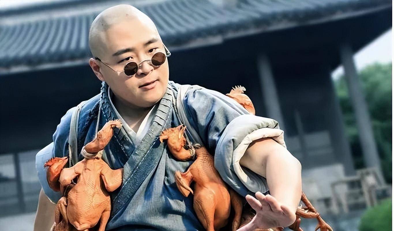 郝邵文晒婚后生活,对继女视如己出被赞好爸爸,一家