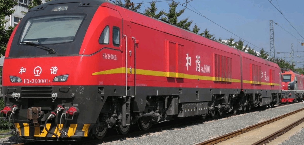 为什么中国会选择使用nj2,而并非当初的东风8b系列列车作为青藏高原