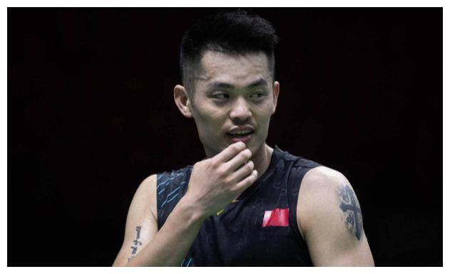 许多运动员实际上有纹身. 特别是在美国,纹身没有抵抗.