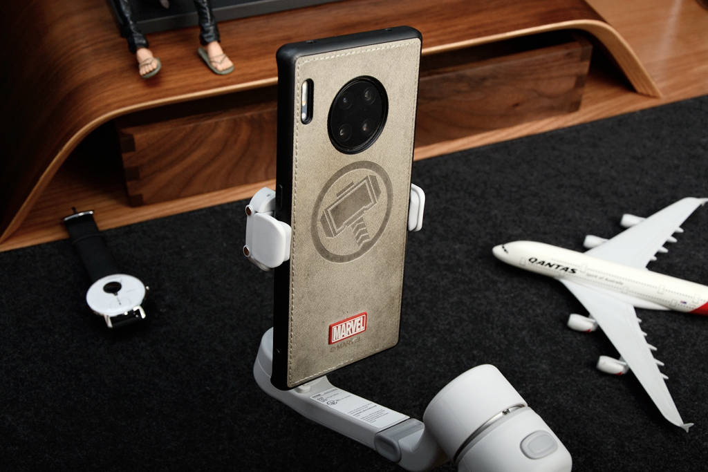 短视频UP主的创作利器，智云SMOOTH-Q4 COMBO套装体验