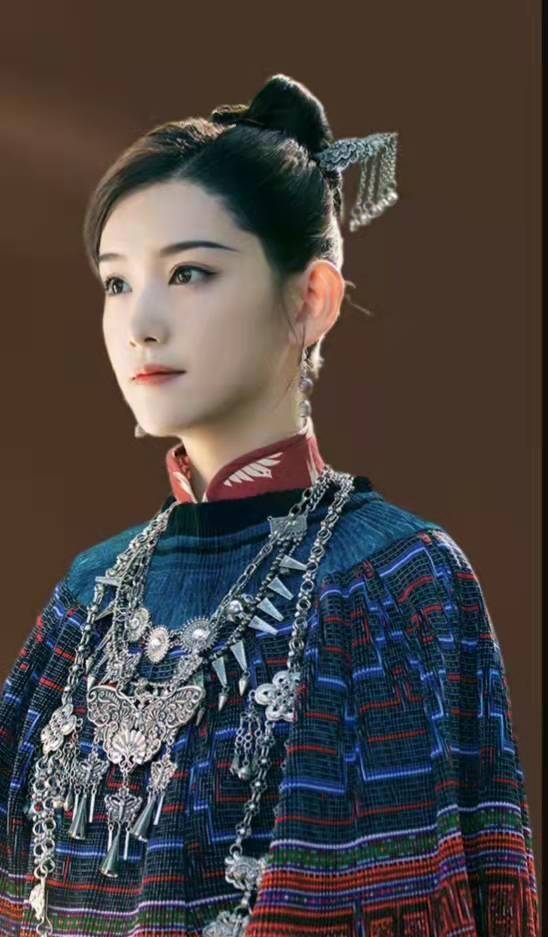 原创人设反差大明明同一人出演演完司藤再演余生愣是没看出来