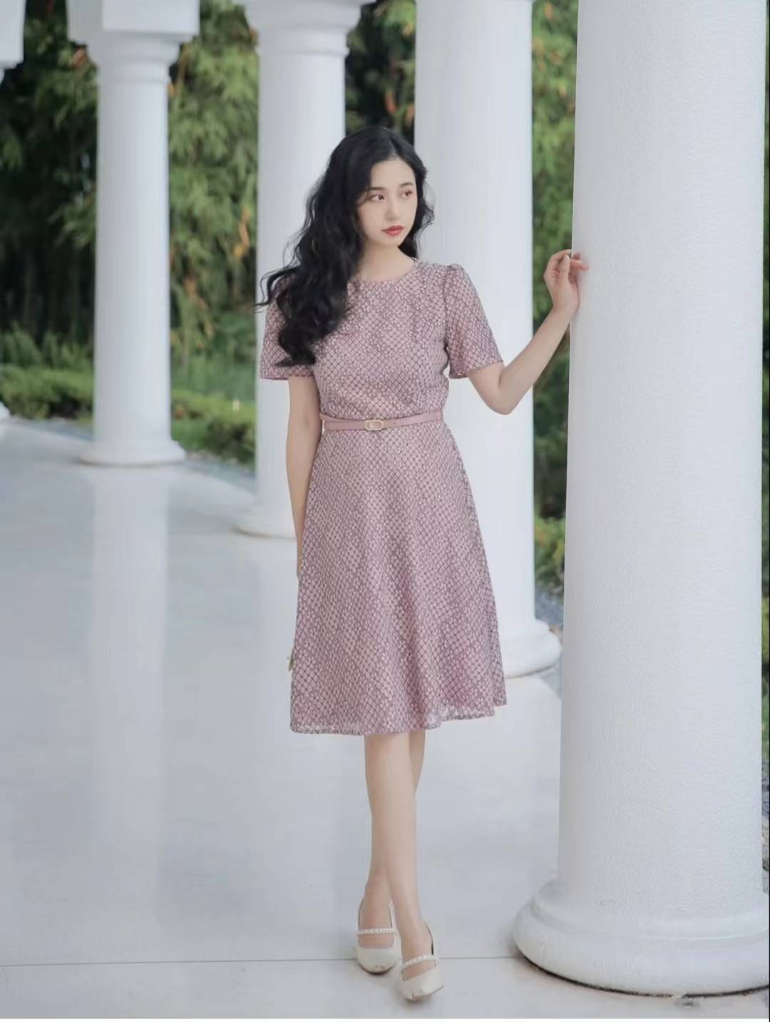 梨形身材穿什么连衣裙好看