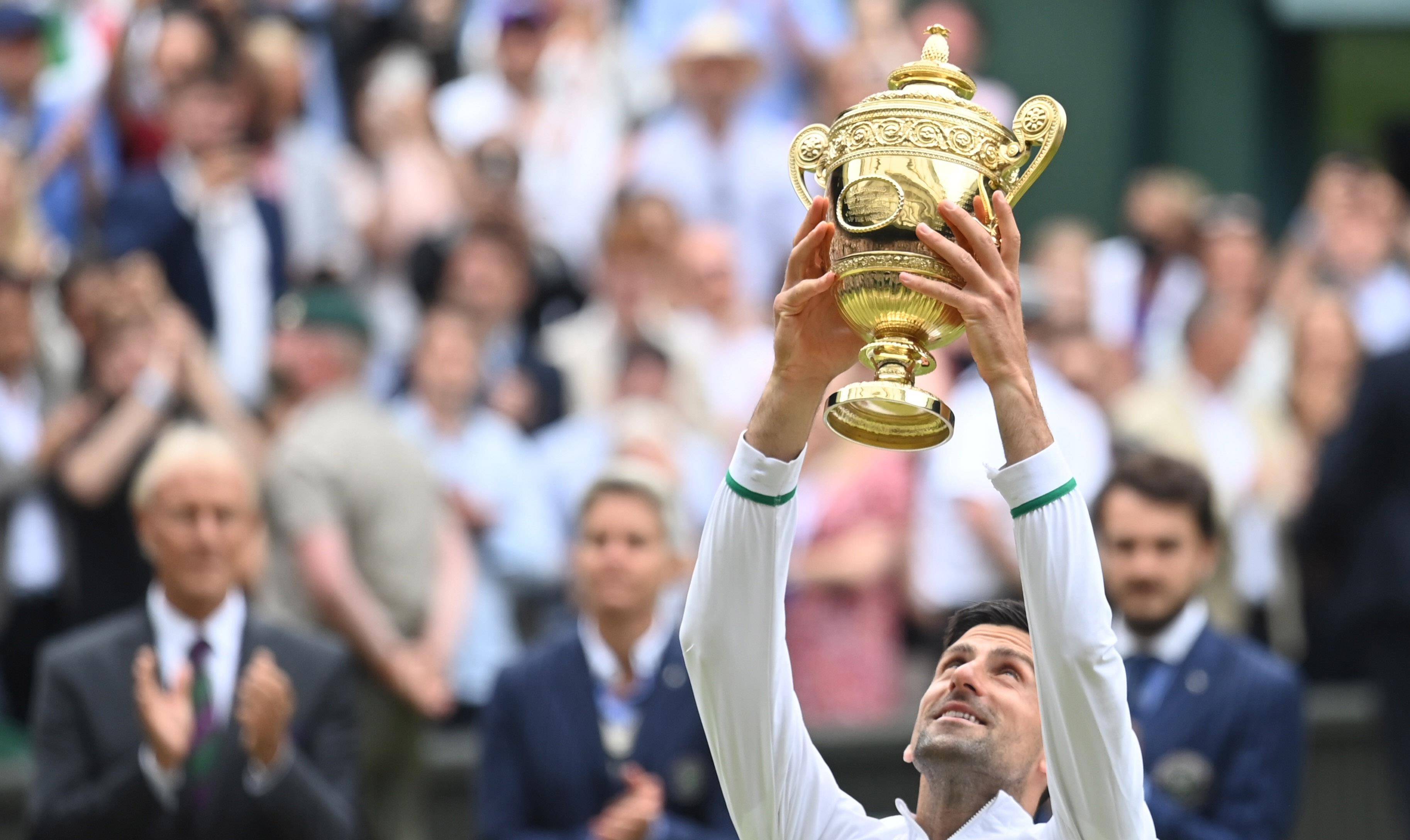 费德勒是最近一位在温网赢得生涯首个大满贯男单冠军的球员_德约科