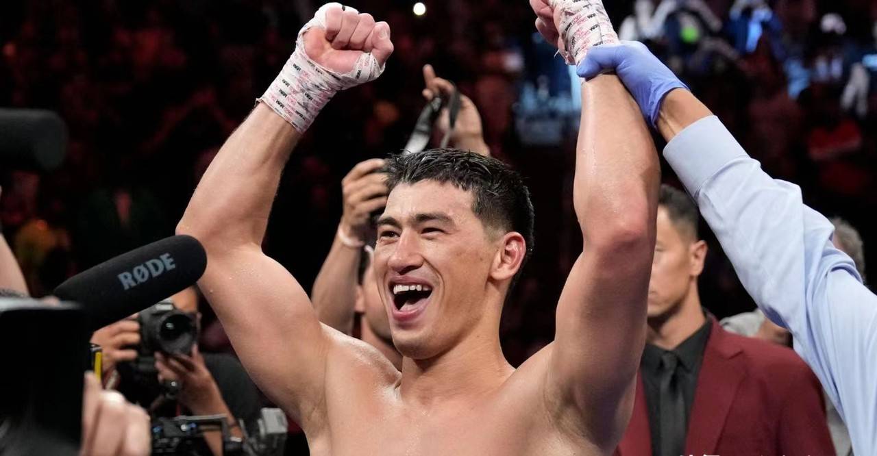 候恩说,"比沃尔已经准备好了,他将为无可争议的拳