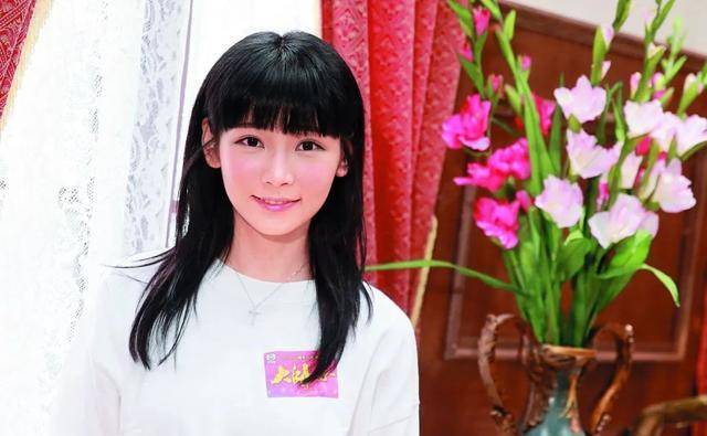 港姐变脸进化也很厉害!_张嘉儿_陈淑兰_五官