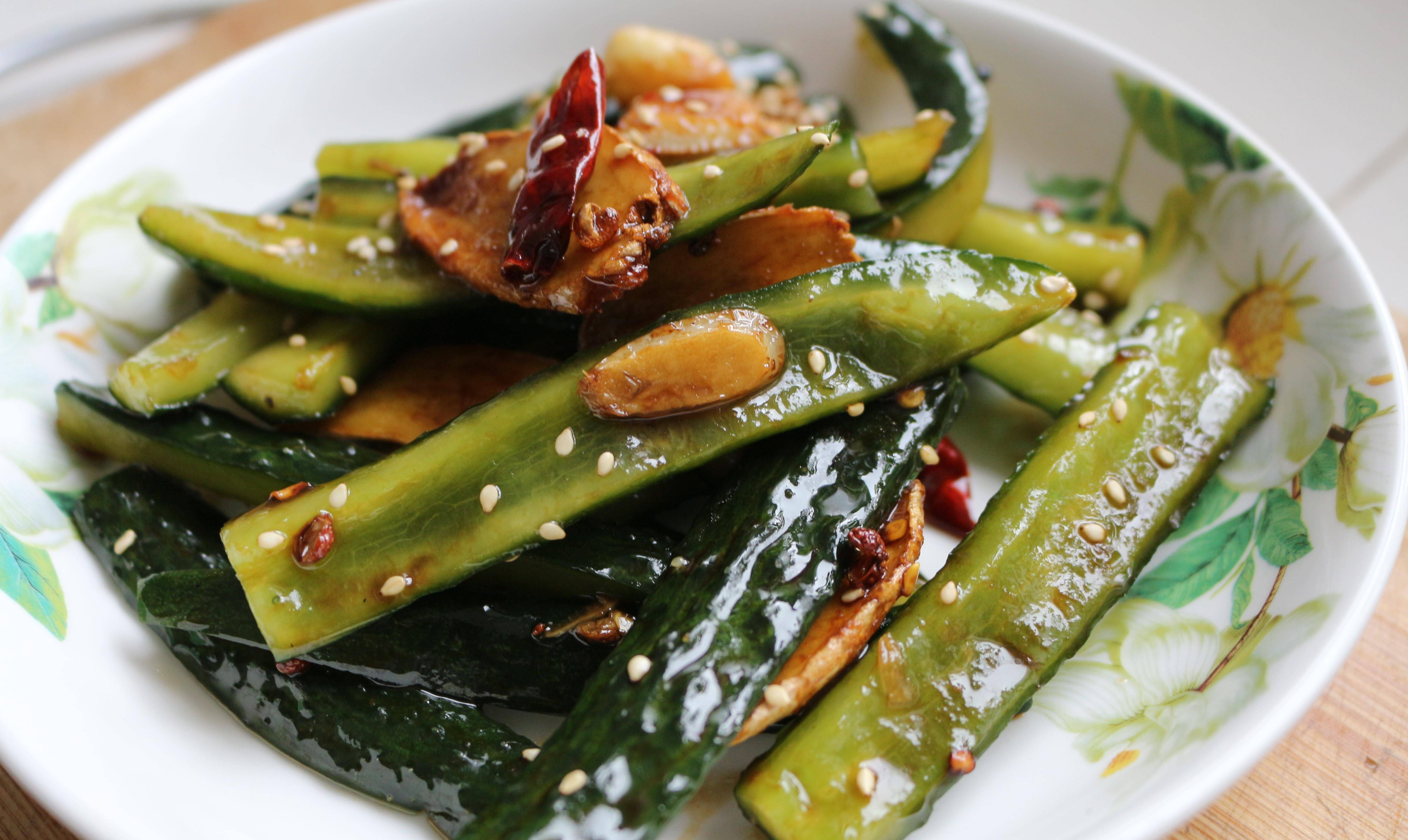 原创脆黄瓜在家也能腌制酸辣甜鲜一口馍一口黄瓜好吃的很