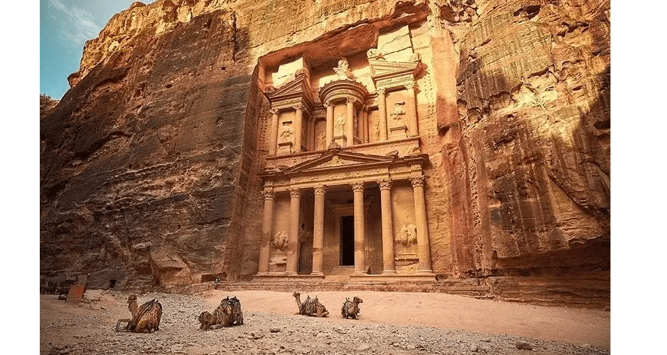 佩特拉古城位于沙漠中的古城门票需要500人民币