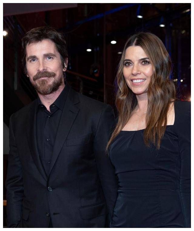 海姆斯沃斯(lukehemsworth)以及梅丽莎·麦卡锡(melissamccarthy)