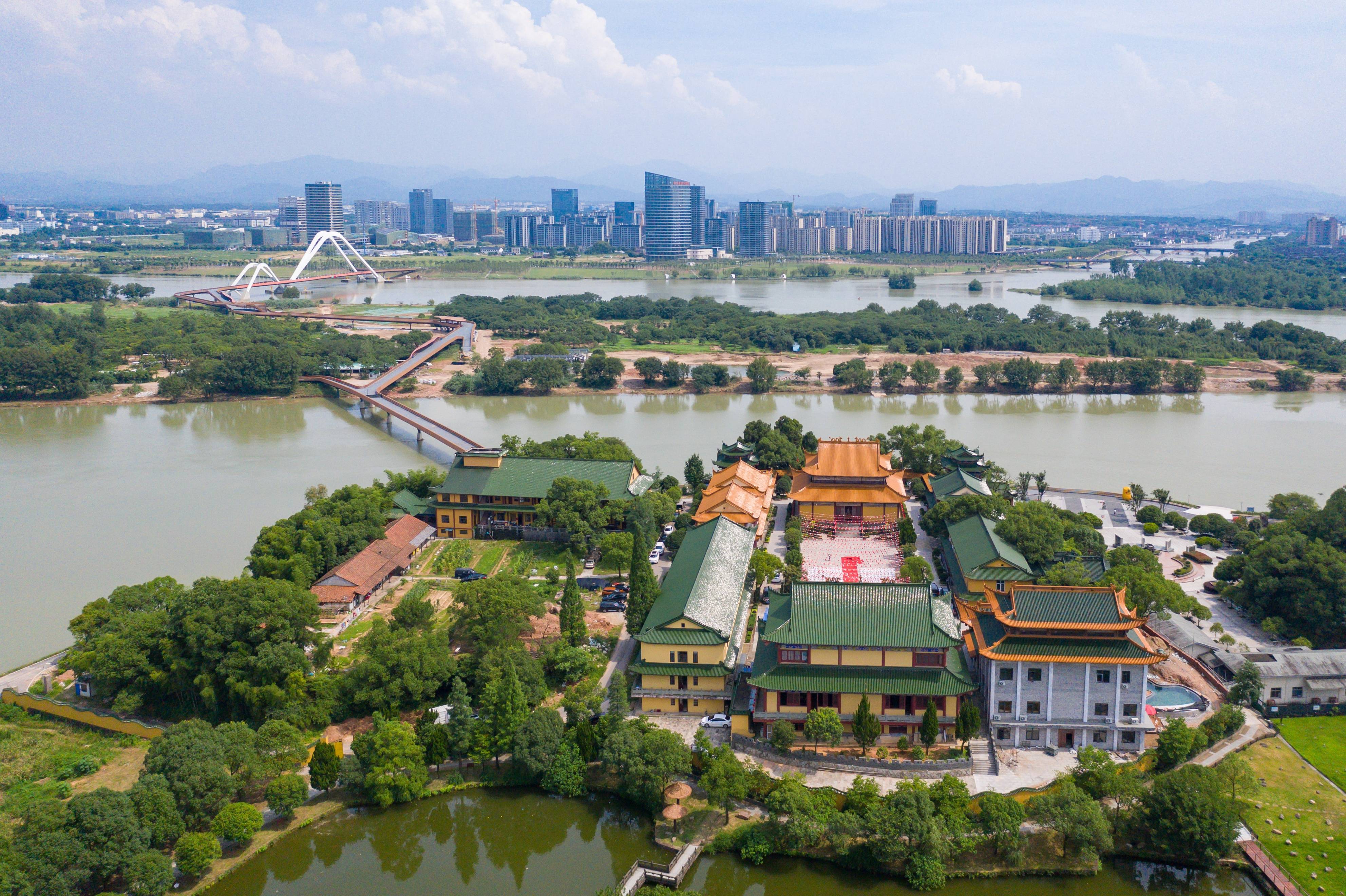 这就是龙游,浙江的一座县城,有着丰富的旅游资源以及独特的历史人文