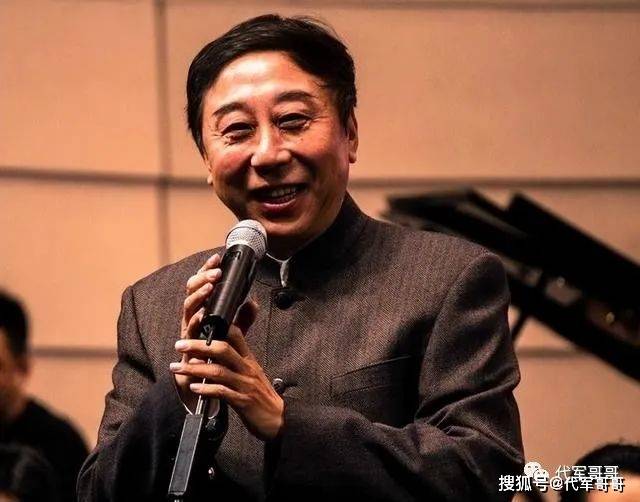 著名相聲演員馮鞏:曾被保姆敲詐50萬,夫妻相濡以沫39年_艾慧_徒弟