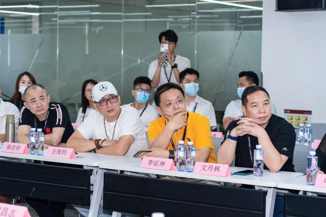 粤服协组织广东服装企业走进UR,聚焦行业未来,深度交流时尚品牌打造核心。_董事长_广州_李明光