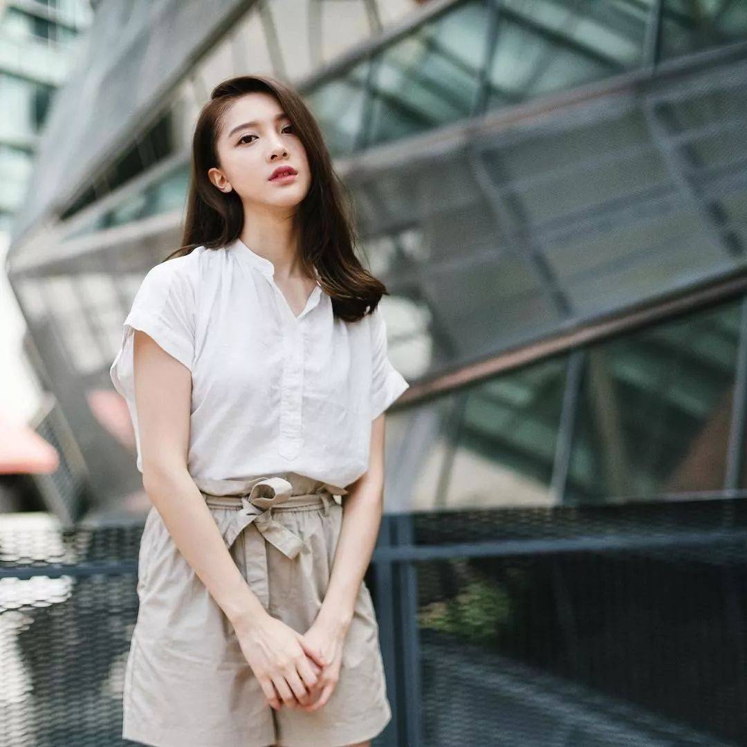 原创林宣妤重返娱乐圈获李泽楷力捧成旗下唯一艺人杨紫琼牵线引荐