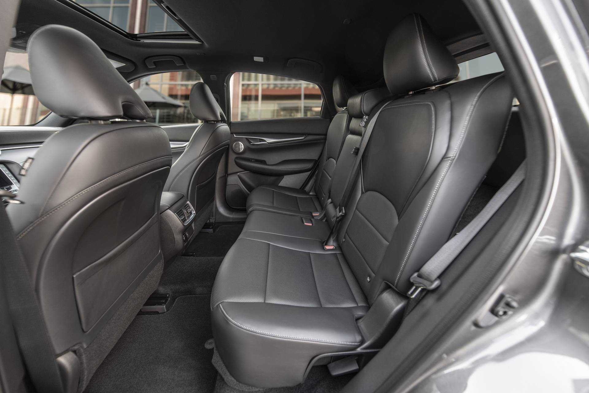 配置还不少,全新英菲尼迪qx55海外公布售价_搜狐汽车_搜狐网