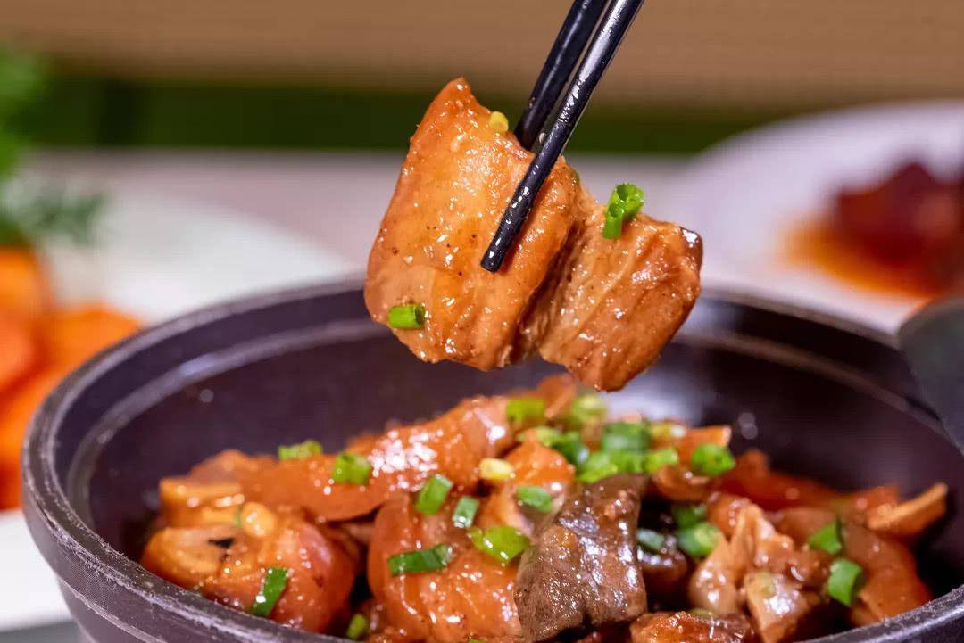 在古代能吃到什么肉探寻古人餐桌上的那些大鱼大肉