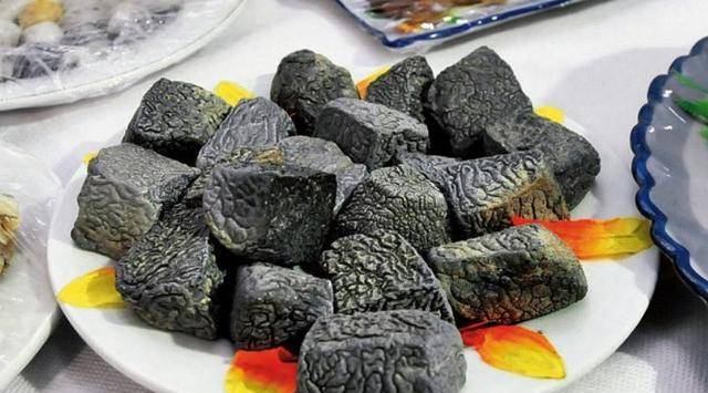 朋友请"吃"席,看一桌十几万"硬菜"直咽口水!