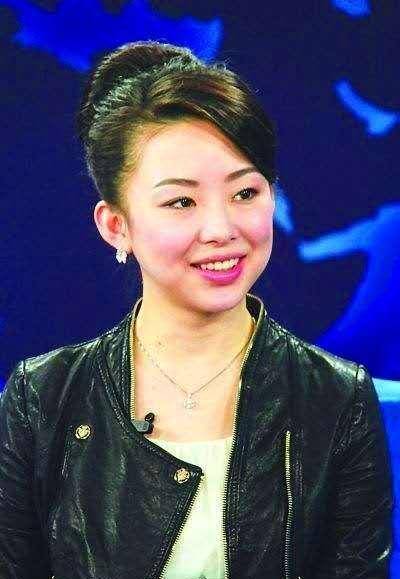 潘晓婷近照与旧照对比堪称整容,实现"逆生长",身材纤细有料_台球_脸型