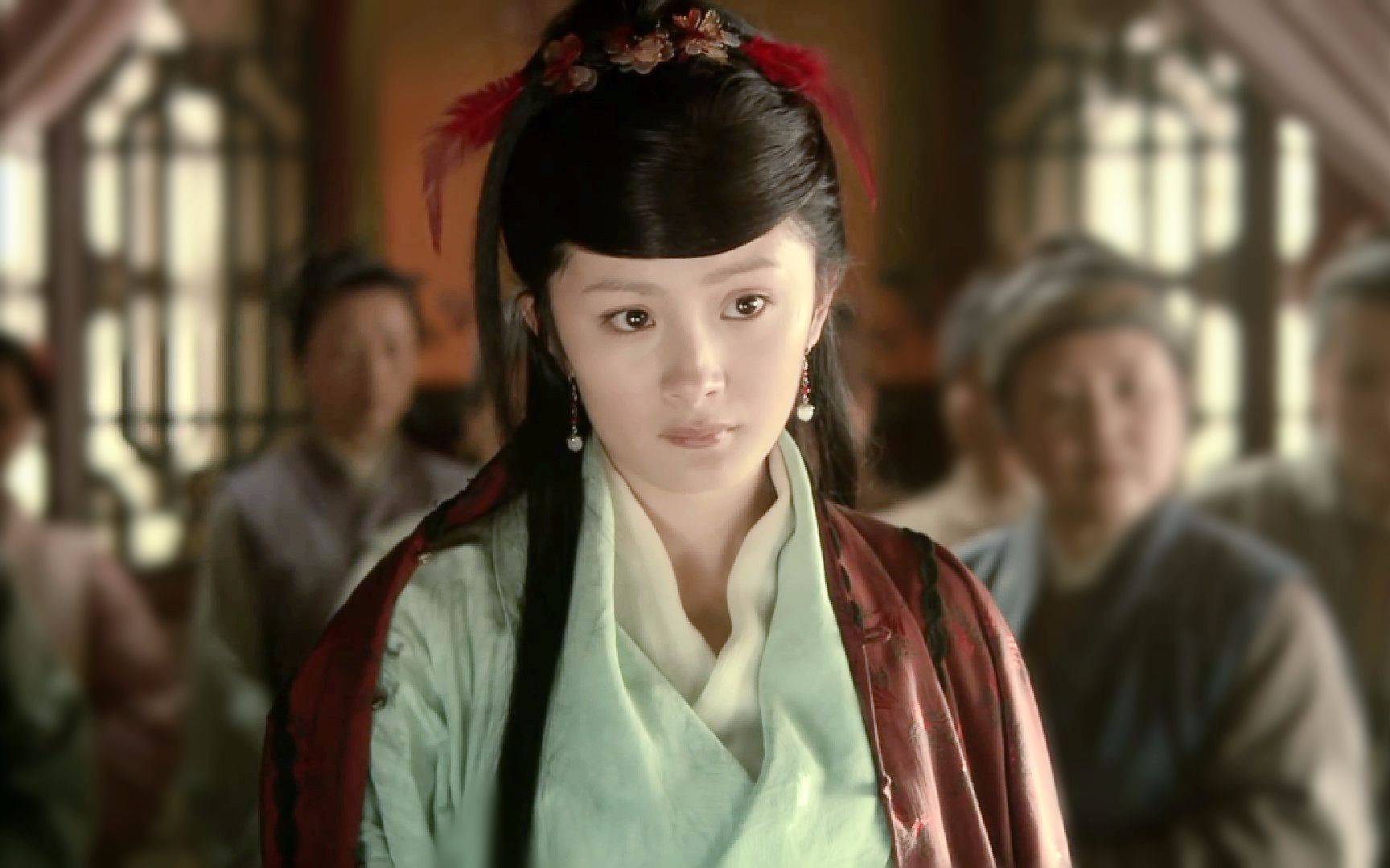 话题无数,机场变秀场,从演员变成资本,少女辣妈杨幂_郭襄_仙剑奇侠传
