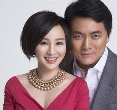 19岁与导演私奔,在6平米地下室生下3胎,今丈夫用7部剧将她捧红_郭靖宇