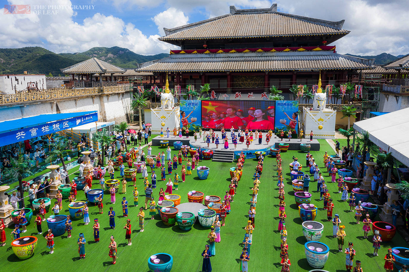 浙江避暑首选地,宁波象山影视城泼水节开幕,看他们玩得多嗨_节目_大理